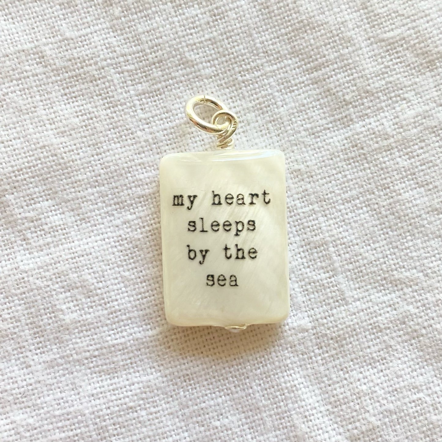 Mon coeur dort au bord de la mer