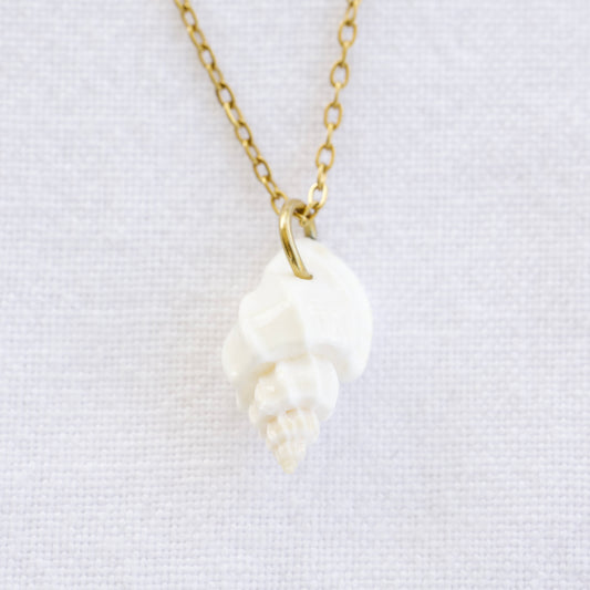 Natural shell waterproof necklace