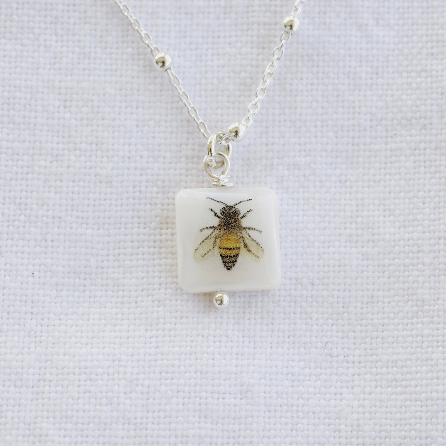 Bee Ball chain necklace