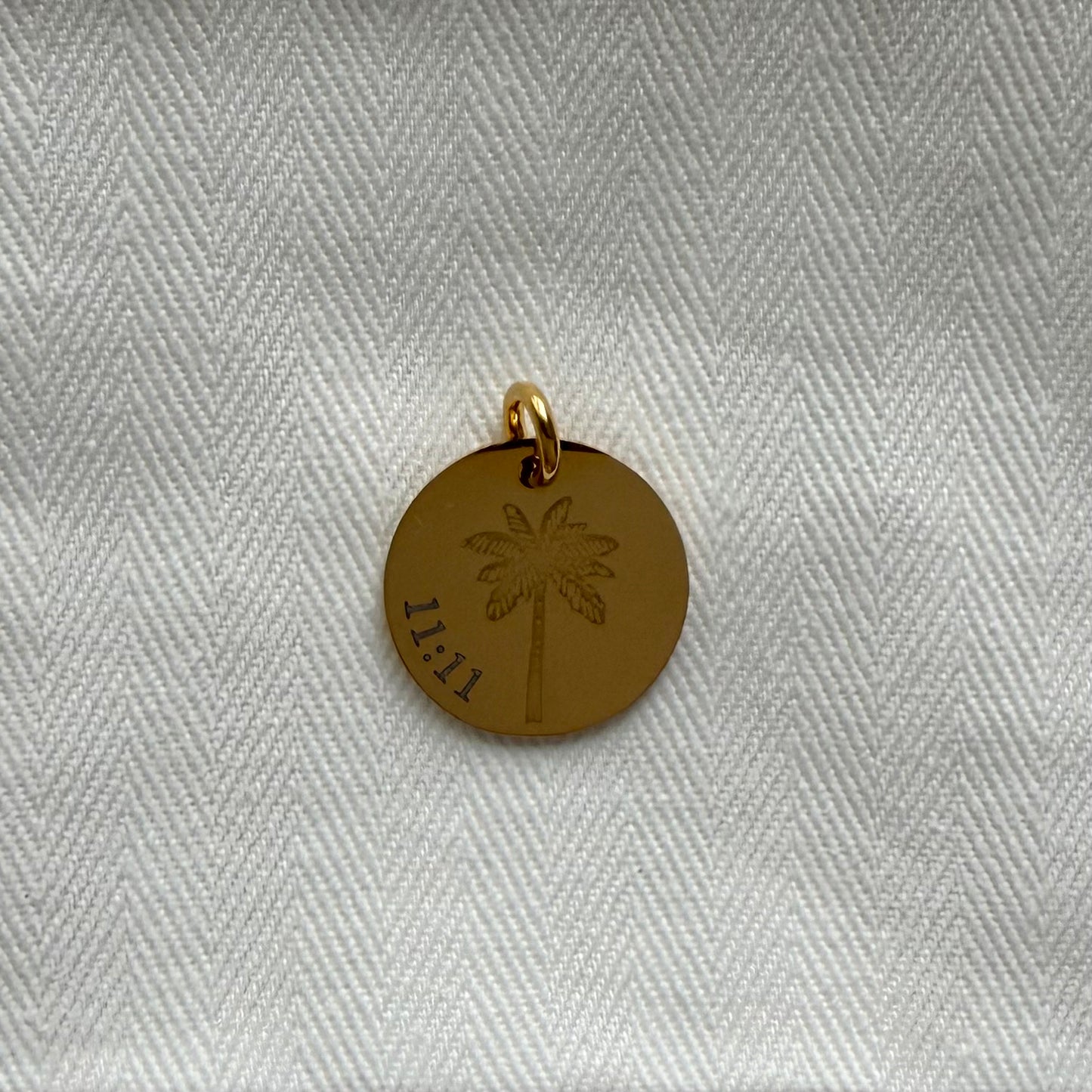 Palm Tree 11:11 on side waterproof pendant