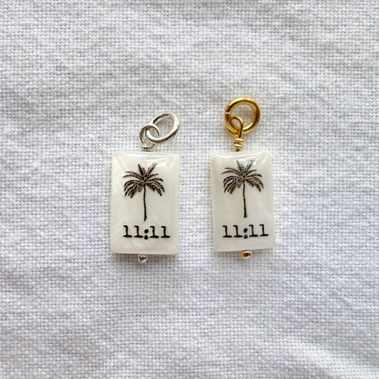 Silhouette Palm tree 11:11