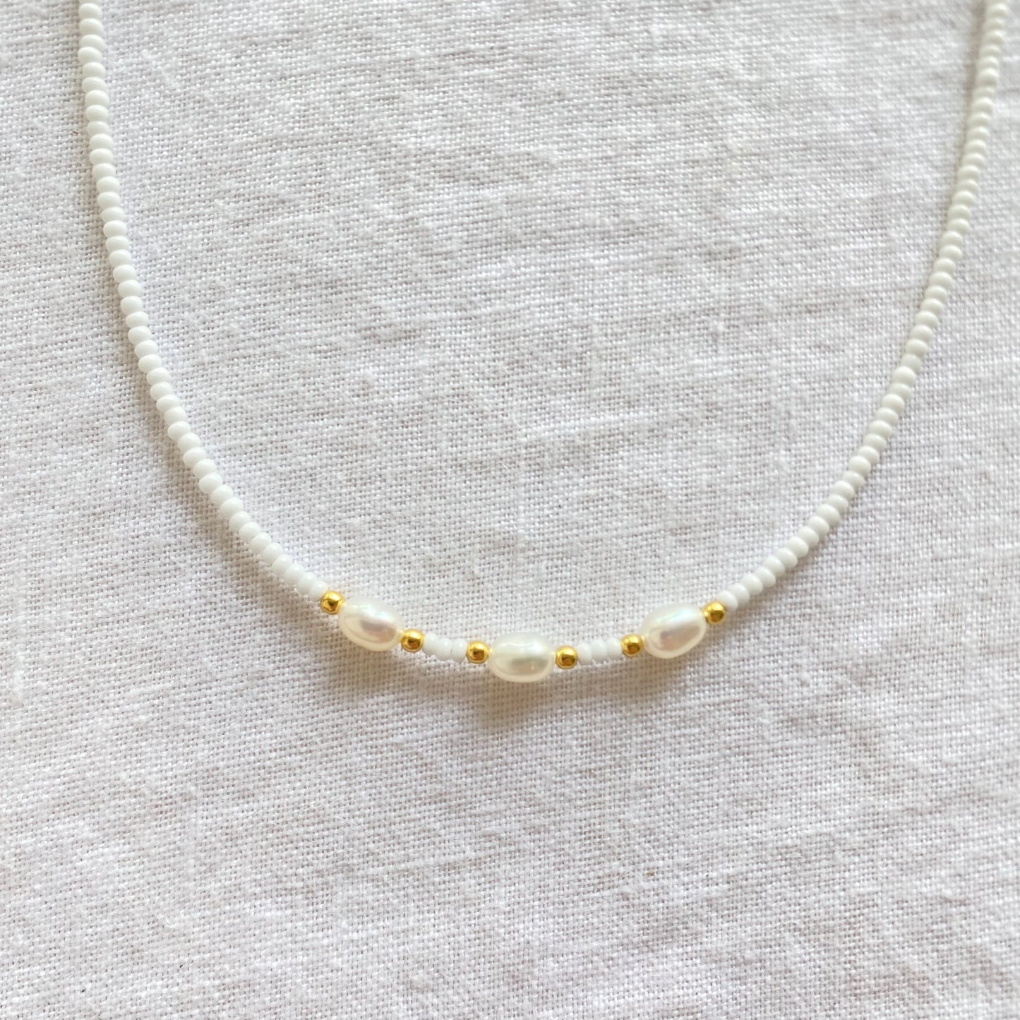 White Glass beaded necklace with freshwater cultured pearls
