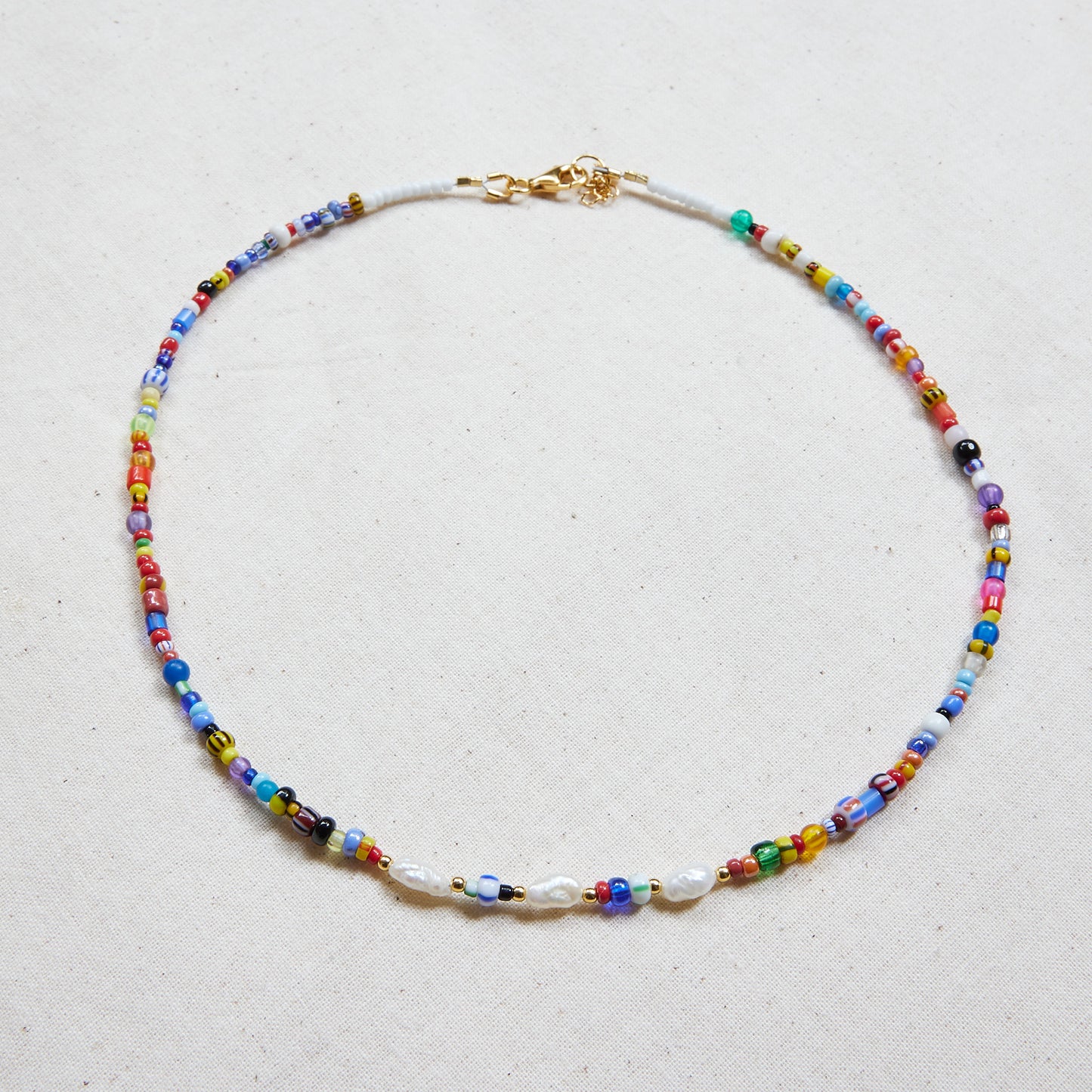 Collier de perles de commerce africain de Noël vintage avec perles de culture d'eau douce